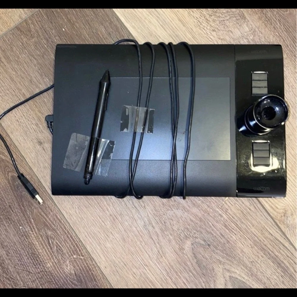 $400 Wacom Black Graphics Tablet with Pen and Mouse